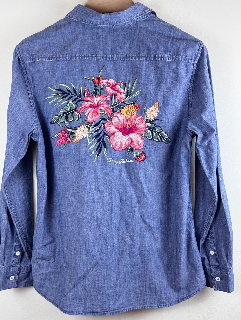 Tommy Bahama Casa De Hibiscus Chambray Floral Embroidered Shirt Women M Linen